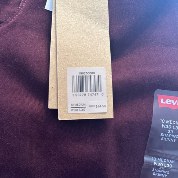 Levi’s NWT Maroon Jeans 10 - Picture 2 of 6
